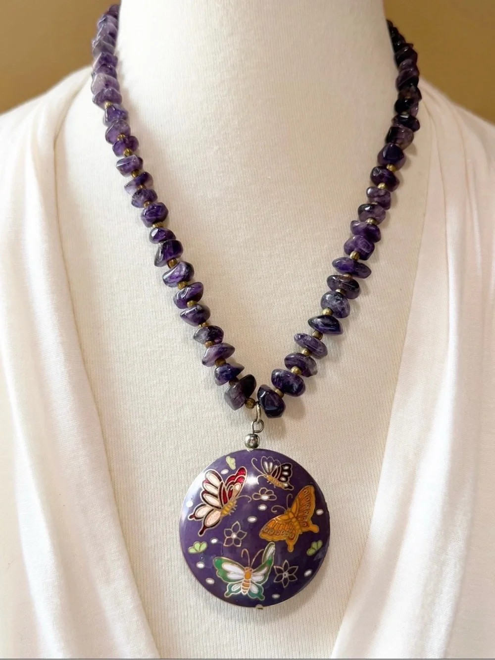 Purple Vintage Cloisonné Butterfly Round Pendant Amethyst Bead Necklace